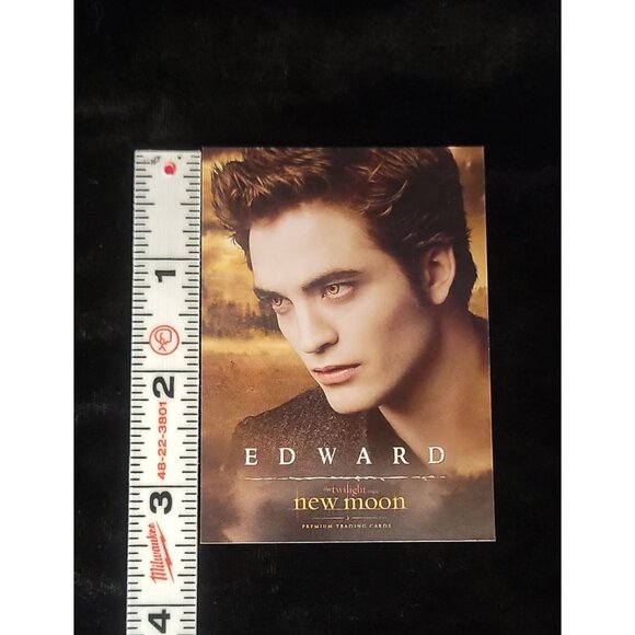 Collectible Edward Cullen New Moon Trading Card - Picture 3 of 6